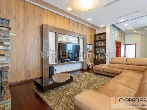 5 Bedroom Villa in Agios Tychonas - 4