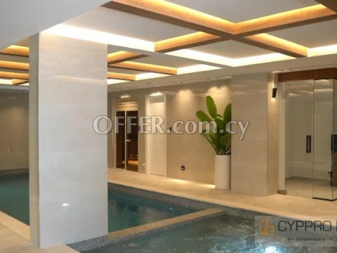 6 Bedroom Villa in Agios Athanasios - 4