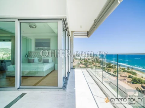 Luxurious 2 bedroom apartment in The Tower St. Raphael - 7