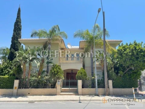 Beautiful 4 Bedroom Villa in Messogios Shore Habitat