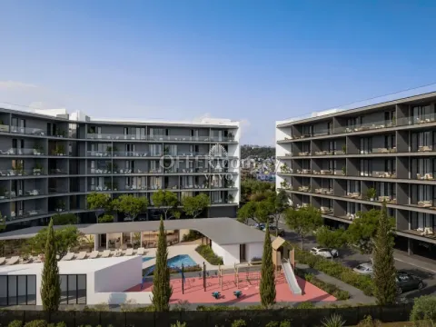ONE BEDROOM APARTMENT IN A GATED COMPLEX - Main Photo