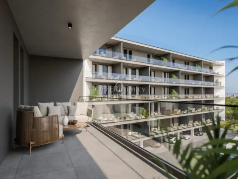 THREE BEDROOM TOP FLOOR APARTMENT IN A GATED COMPLEX - Main Photo