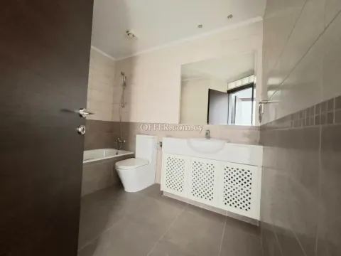 Apartment (Flat) in Kato Paphos, Paphos for Sale - 9