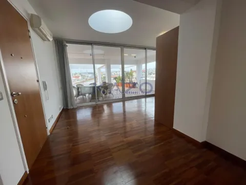 Spacious Unfurnished Top Floor Apartment in Petrou & Pavlou - 8