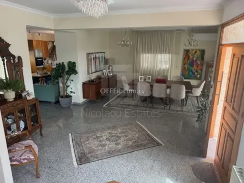 Four bedroom fully renovated corner house in Agios Dometios area Nicosia - 2