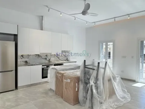 1 Bedroom Sea View Apartment For Rent Old Town Limassol - Main Photo