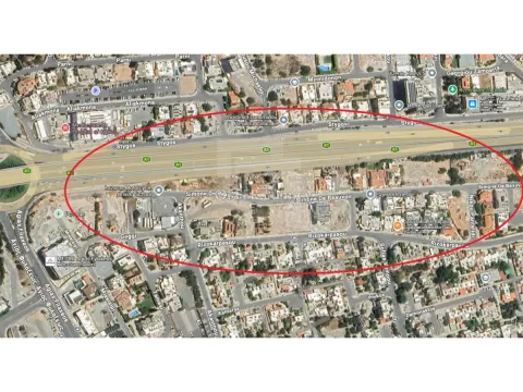 Residential plot for sale adjacent to the motorway also suitable for office building - Main Photo