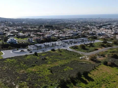TWO BEDROOM APARTMENT IN A GATED COMPLEX IN TREMINTHOUSA - PAPHOS - Main Photo