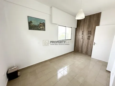 3 Bedroom Penthouse Top-floor for Rent in Germasogeia Tourist Area - 4