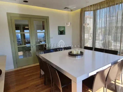 MAGNIFICENT POSTMODERN LUXURY VILLA IN AGIOS ATHANASIOS - 4