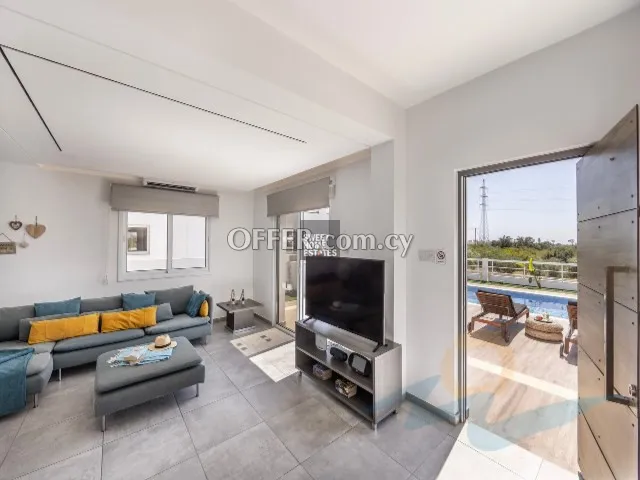 Elegant Three Bedroom Villa with Private Swimming pool in Ayia Napa - 13