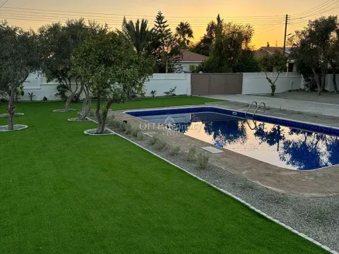BEAUTIFUL 4 BEDROOM FURNISHED VILLA WITH POOL IN MONI AREA! - Main Photo