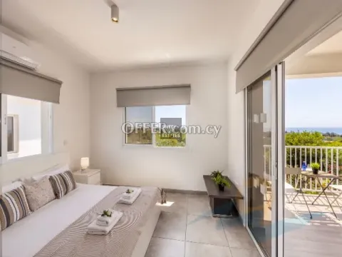 Elegant Three Bedroom Villa with Private Swimming pool in Ayia Napa - 4