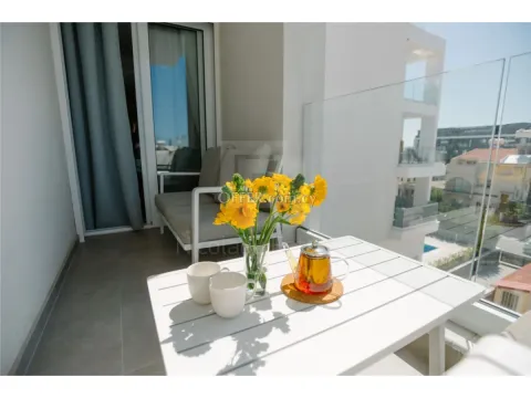 Beautiful luxury nearly new spacious 1 bedroom apartment for investment - 8