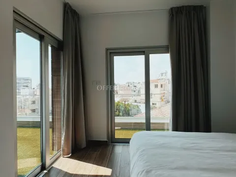 THREE BEDROOM PENTHOUSE WITH JACUZZI - 8
