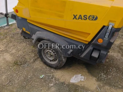 2016 atlas copco xas67 2.7bar/39psi compressor