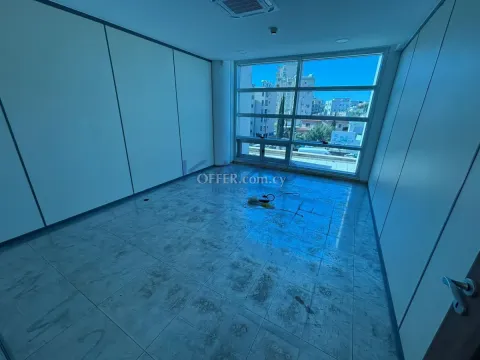 Spacious 420m2 Office for Rent in Agios Athanasios - 4