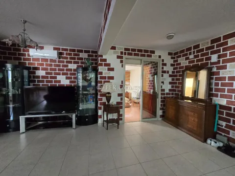 Apartment (Penthouse) in Neapoli, Limassol for Sale - 9