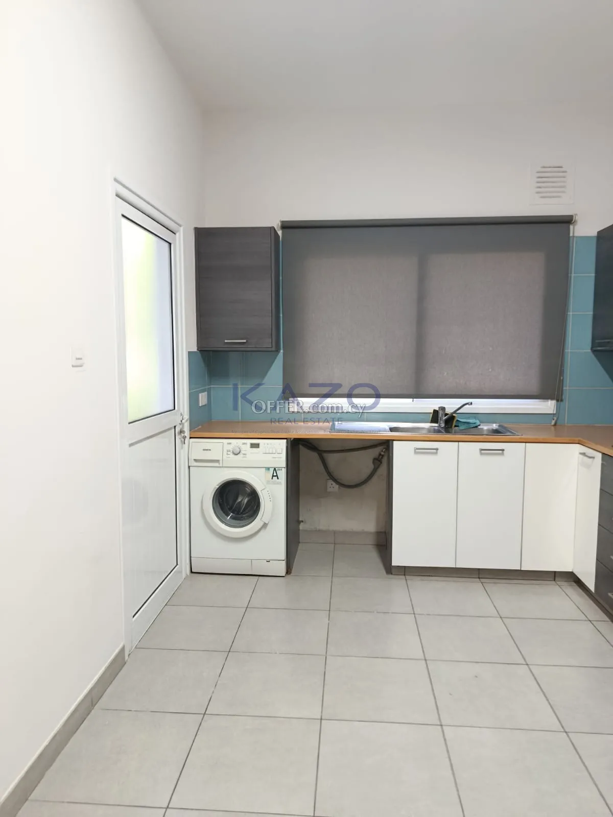 Fully Furnished 2 Bedroom Apartment in Agios Georgios Xavouzas - 12
