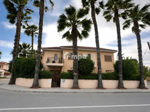 Fully Furnished Four Bedroom House in Egkomi