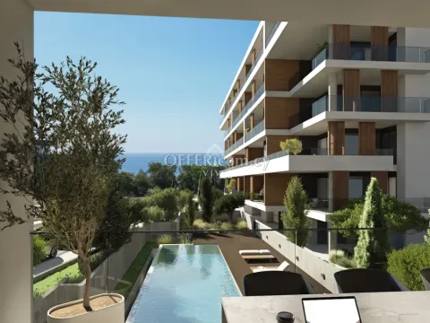 THREE BEDROOM  APARTMENT JUST 50 M FROM THE SEA IN LIMASSOL - 5