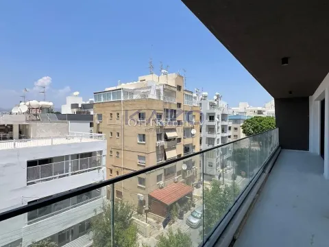 Modern Unfurnished Neapolis Apartment Top Floor For Sale - 4