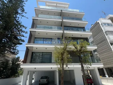 Modern One Bedroom Apartment in Central Neapolis - Main Photo