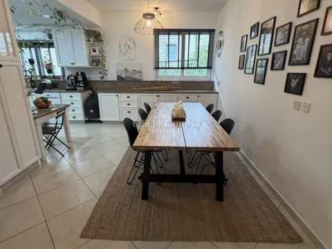 THREE BEDROOM UPPER FLOOR HOUSE WITH ROOF GARDEN IN KAPSALOS - 7
