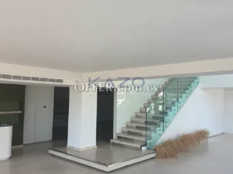 Unfurnished South Facing Sea View Office for Rent Neapolis - 11