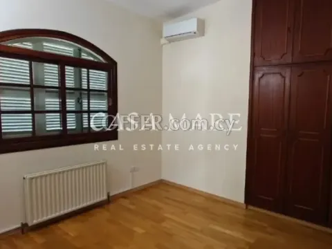 5-bedroom detached house in Aglantzia, Nicosia
 - 5