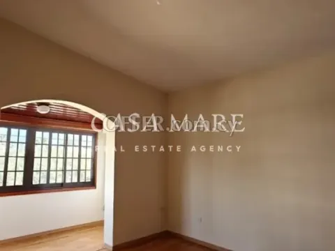 5-bedroom detached house in Aglantzia, Nicosia
 - 4