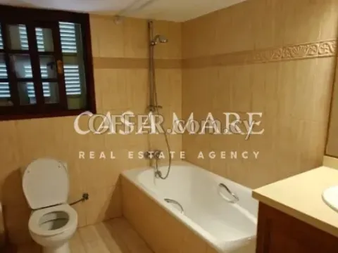 5-bedroom detached house in Aglantzia, Nicosia
 - 3