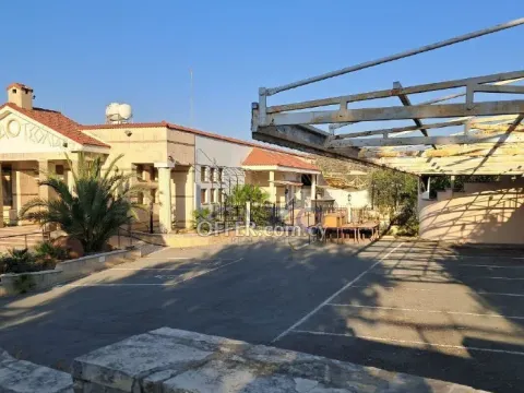 Spacious Restaurant with License for Rent in Peaceful Paramytha - 7
