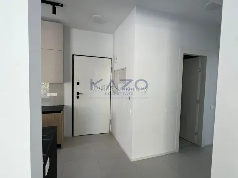 Modern Unfurnished Neapolis Apartment Top Floor For Sale - 7