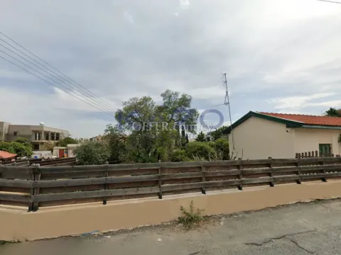 Detached House Episkopi Large Plot Two Bedrooms