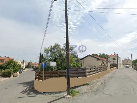Detached House Episkopi Large Plot Two Bedrooms - 10