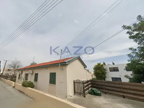 Detached House Episkopi Large Plot Two Bedrooms - 9