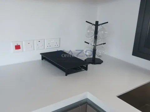 Modern Apartment with 2 Bedrooms in Larnaka City Center - 8