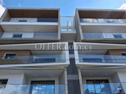 Stunning 3 bedroom very spacious all ensuite bedrooms great layout Agia Zoni - Main Photo