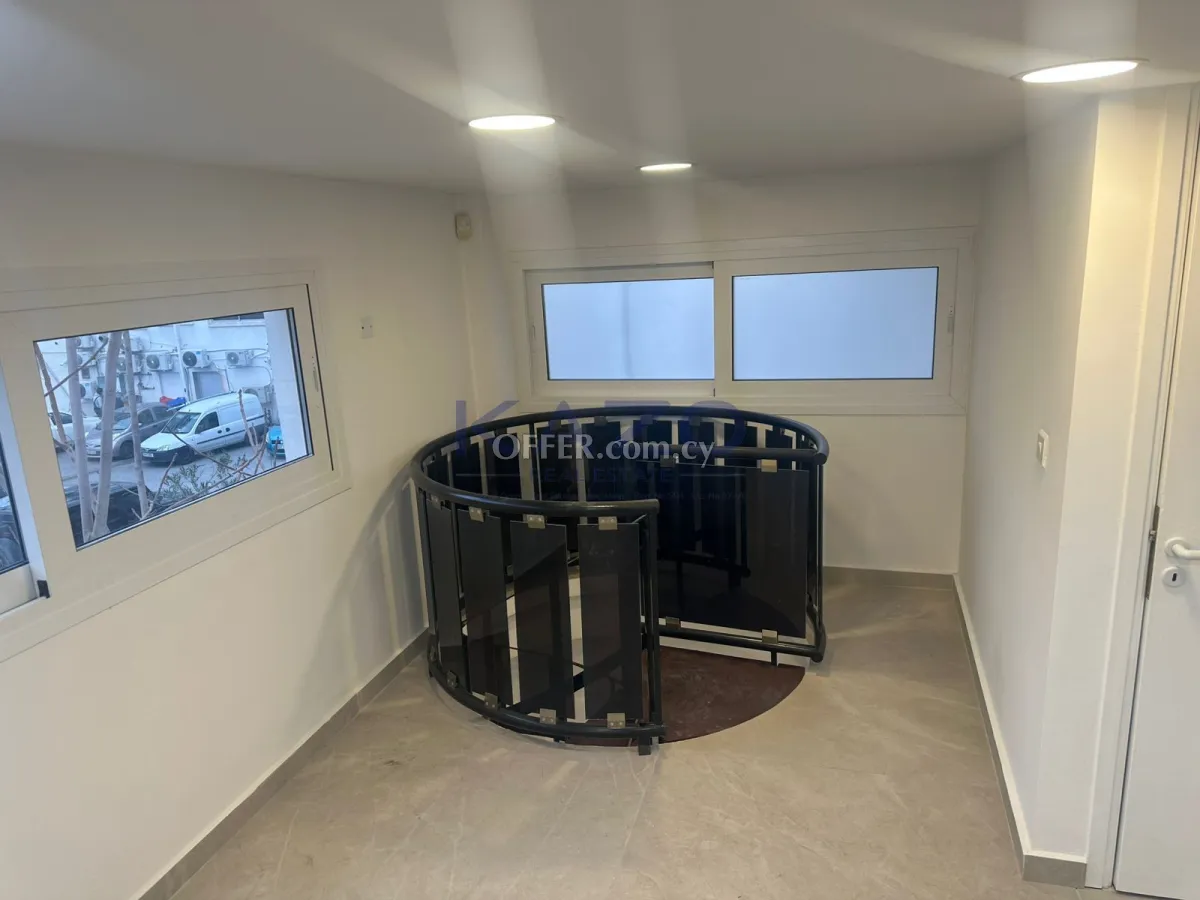 Unfurnished Shop for Sale in Agios Nicolaos Center - 6