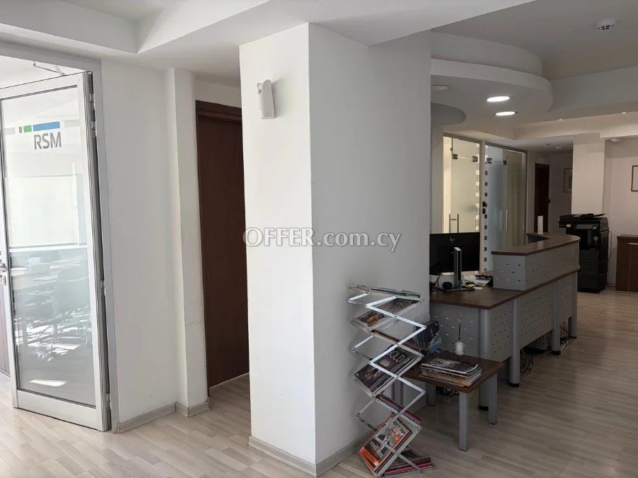 210m2 office Agia Zoni, close to the Limassol court - 4