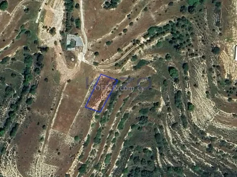 Large Field 846m2 For Sale Lofou Village - Main Photo