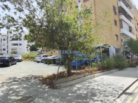 Building Plot for Sale in Agioi Omologites, Nicosia