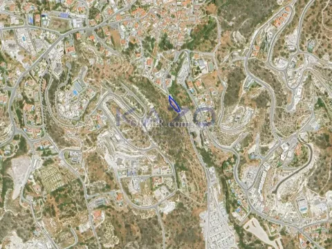 Large 651 m2 Field for Sale Agios Tychonas - 3