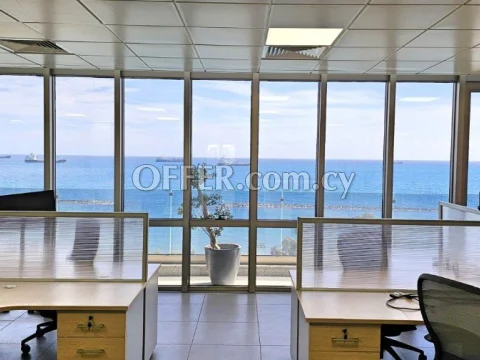 Whole floor seafront office with panoramic sea view - - Main Photo