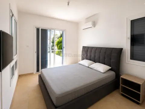 Detached 3-Bedroom Villa with Private Pool, Garden & Solar Panels - 3