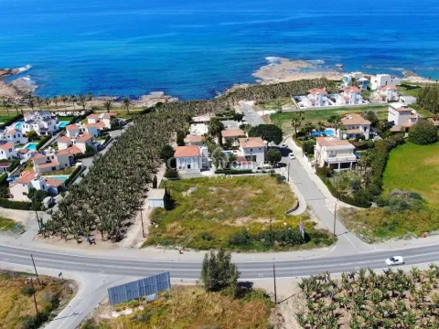 THREE BEDROOM VILLA WITH ROOF GARDEN & POOL 400 M FROM THE BEACH IN KISSONERGA - 3