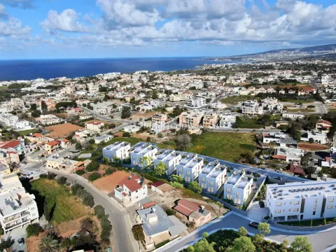 THREE BEDROOM VILLA IN CLORAKA - PAPHOS - 9