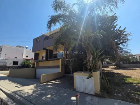 Spacious Semi-Detached House in Vibrant Kapsalos Area - Main Photo