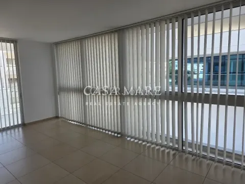 4 bedrooms Apartment in Egkomi - Main Photo
